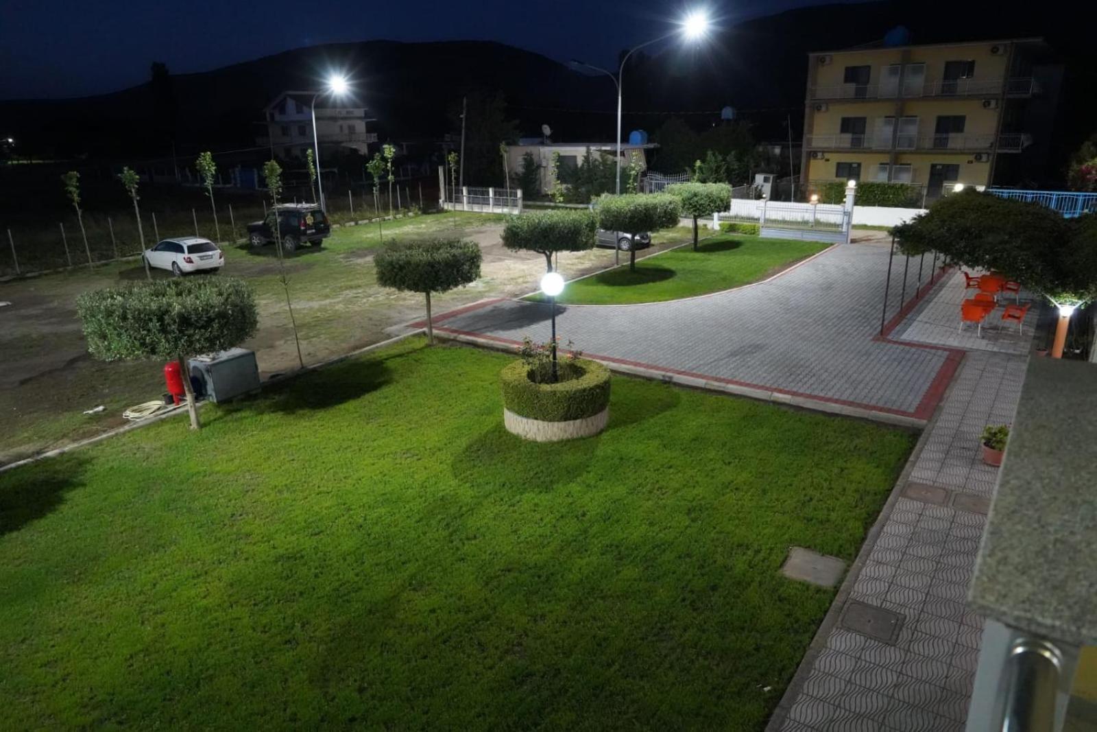 Hotel Restaurant Globi Velipojë Exterior foto