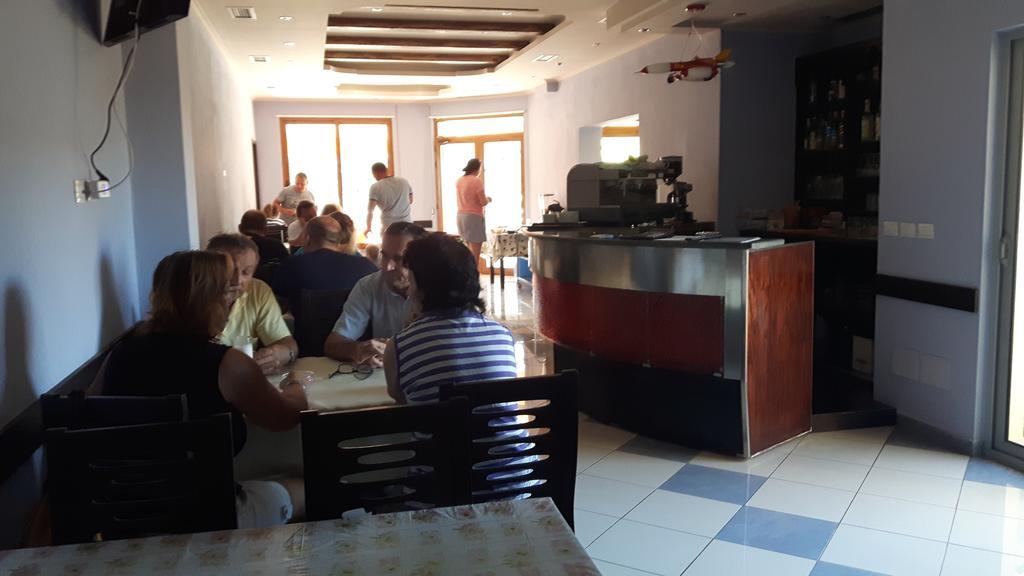 Hotel Restaurant Globi Velipojë Exterior foto
